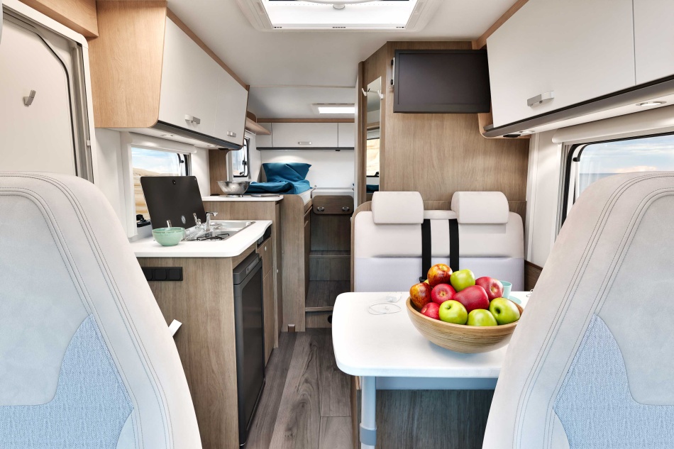 CARADO VAN V337